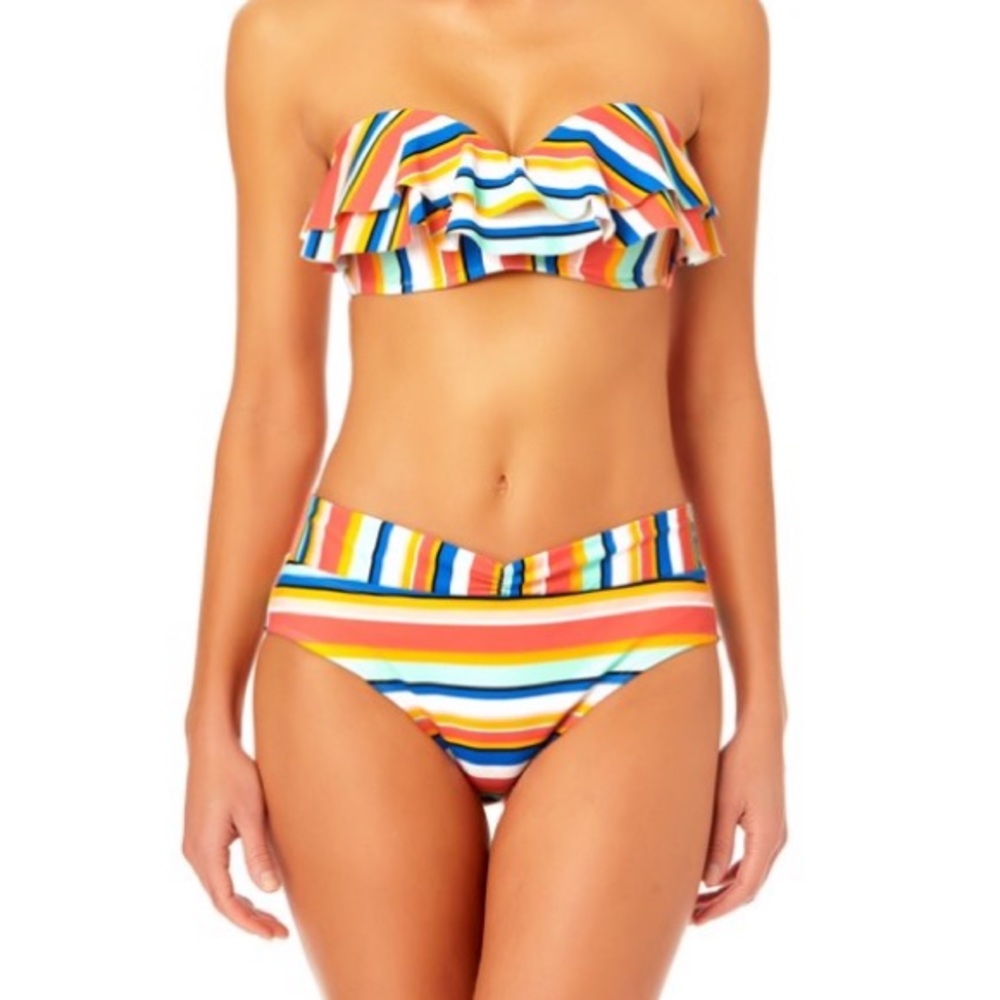 🧡Time and Tru Sunray Stripe Swim Top🧡